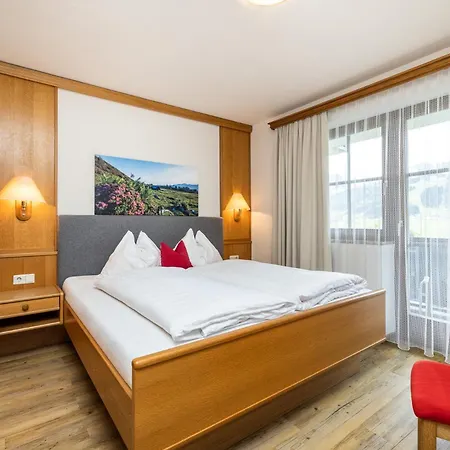 Kreuzer Guest house Flachau